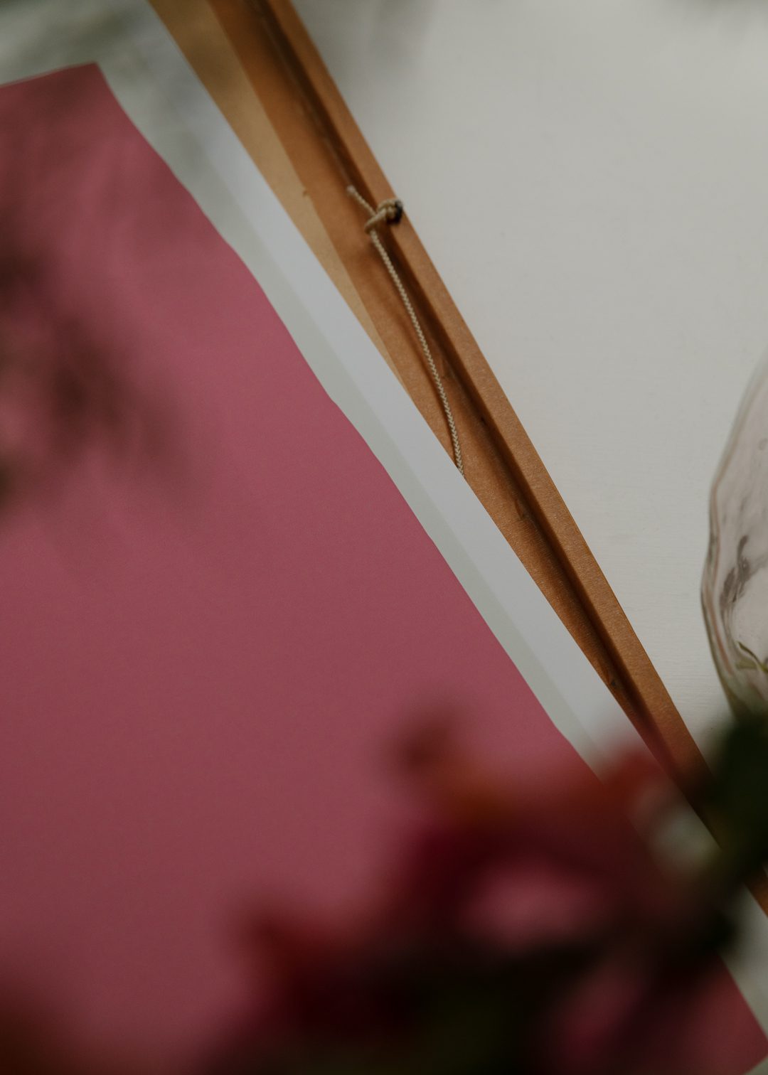 The Poster Club Ruby Kunstdruck A4 rosa-rot