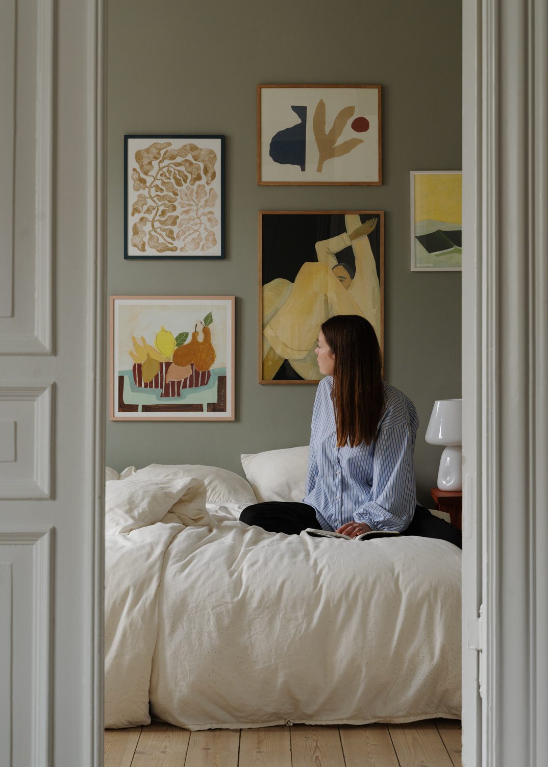 The Poster Club Art Prints The Dream Poster A4 beige figurativ