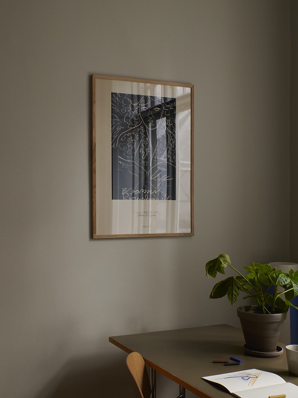 The Poster Club Woman With A Book Poster 30x40 cm Beige