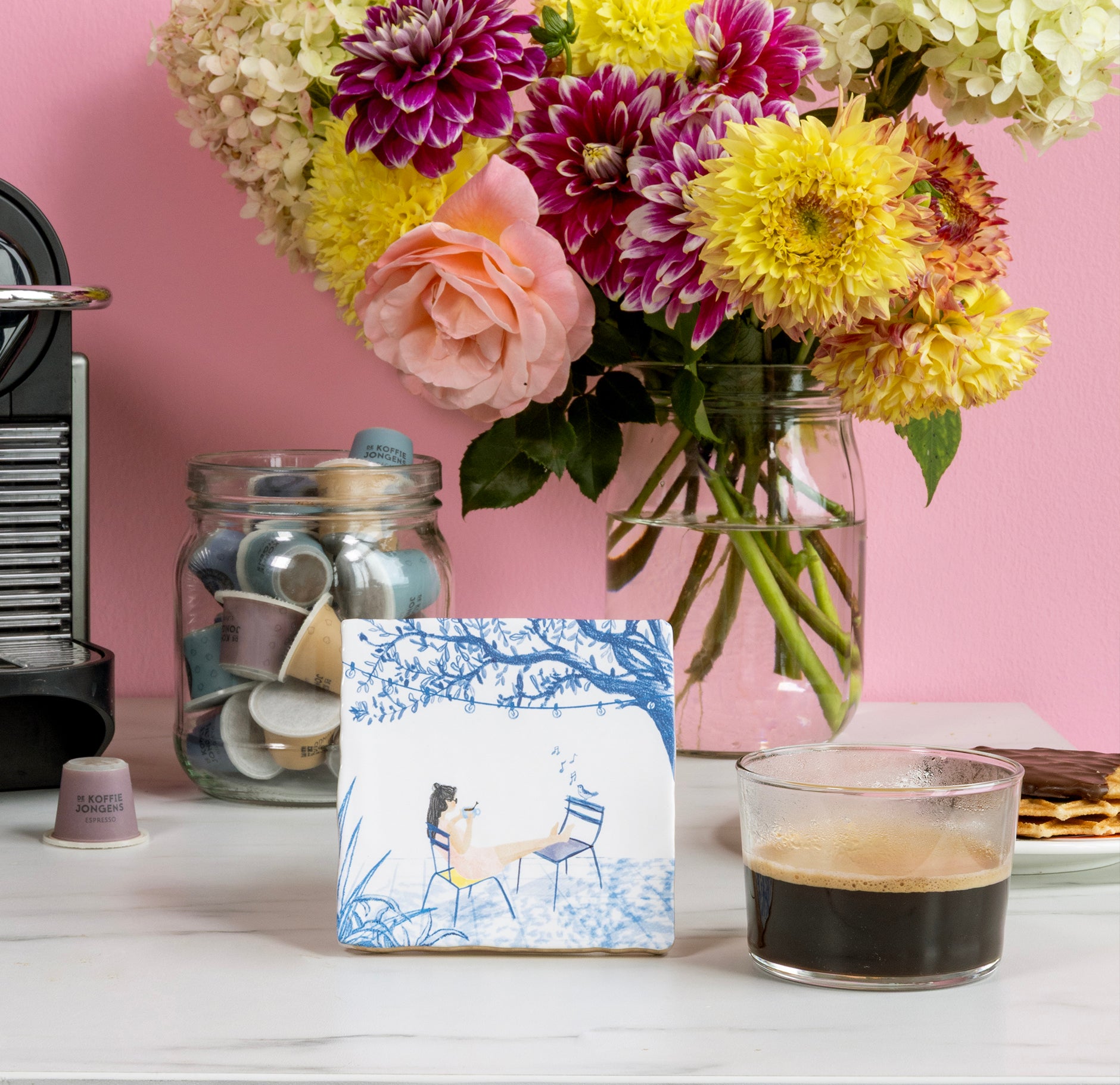 StoryTiles Delft Blue Coffee Break Fliese S 10x10 cm Kaffee