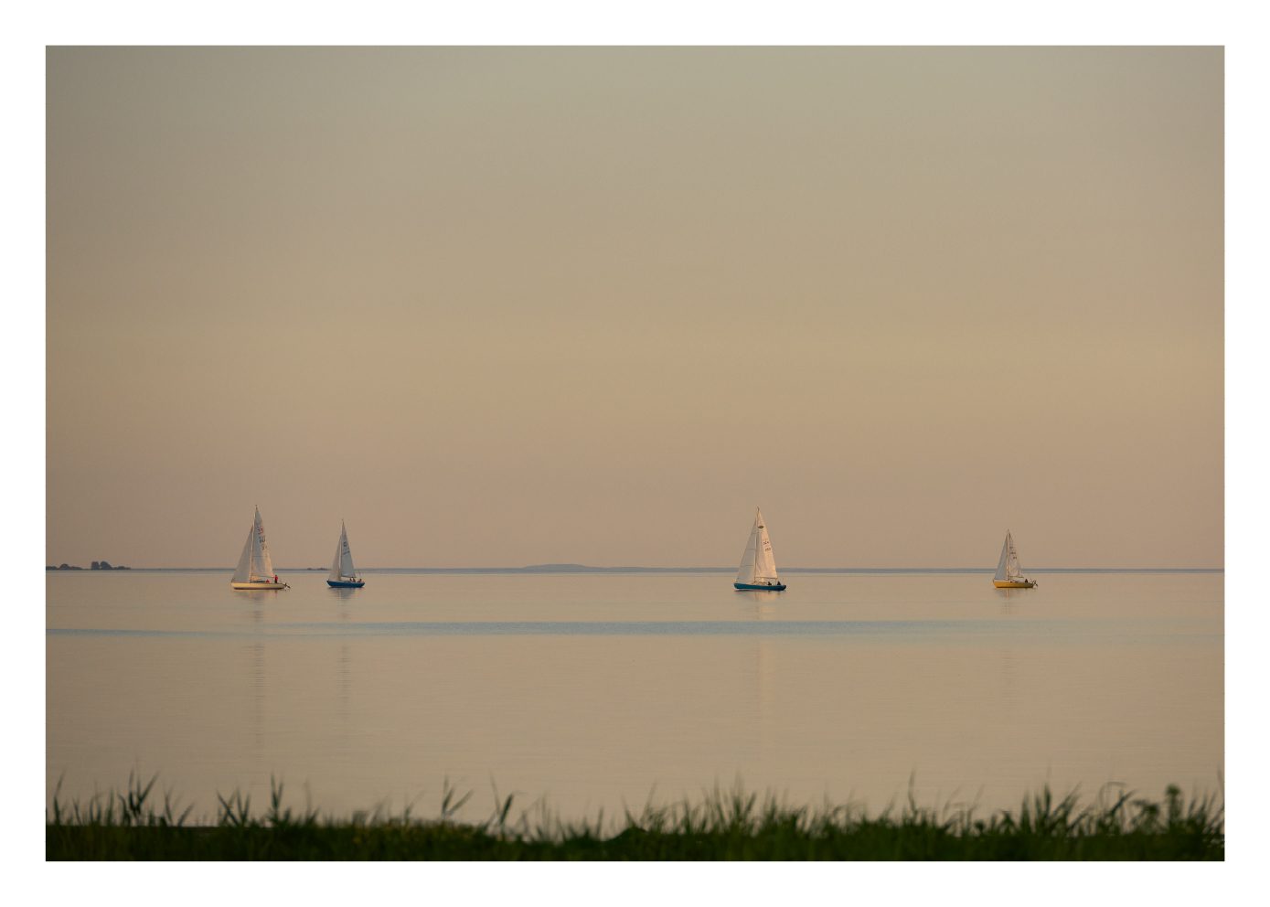 The Poster Club Art Prints Lolland Poster 30x40 cm grau