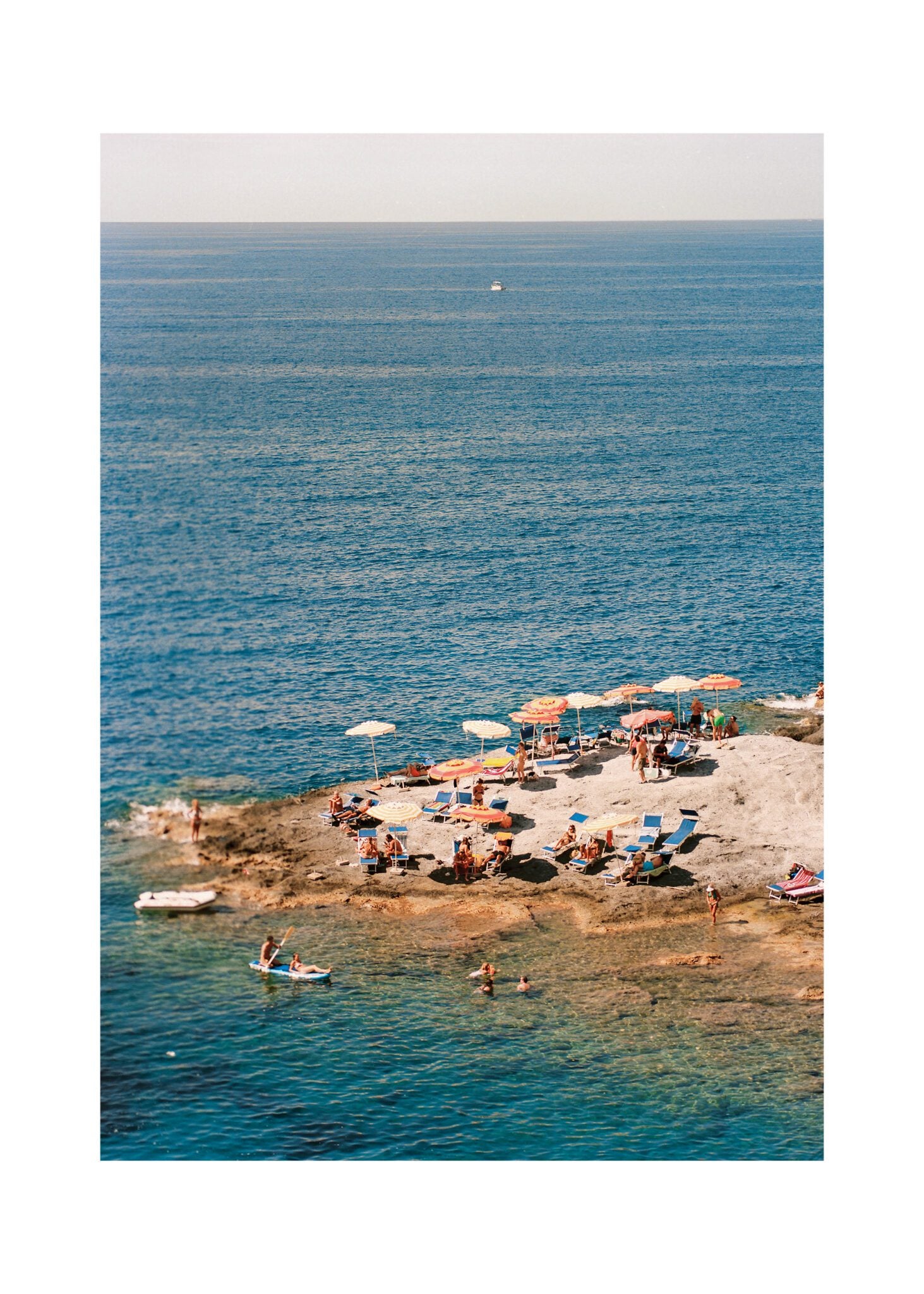 The Poster Club Ponza Tangerine Poster 30x40 Blau