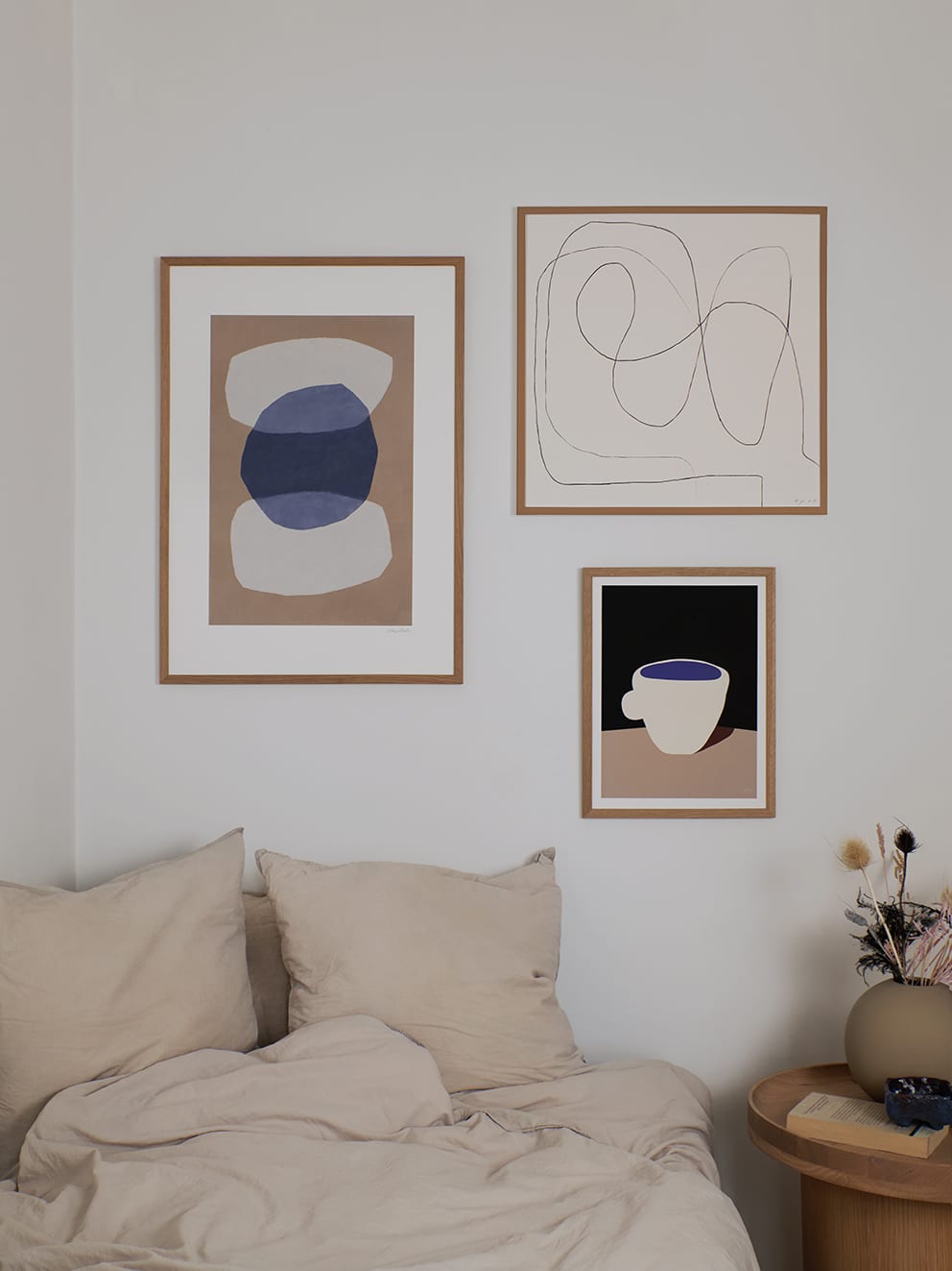 The Poster Club Art Prints Figure 01 Poster 50x50 cm beige