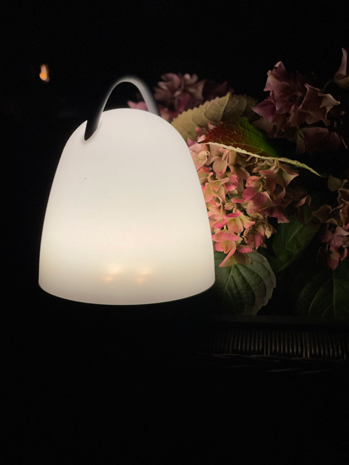 LS-LebenStil Camping-Leuchte LED 18x13cm schwarz weiß kabellos