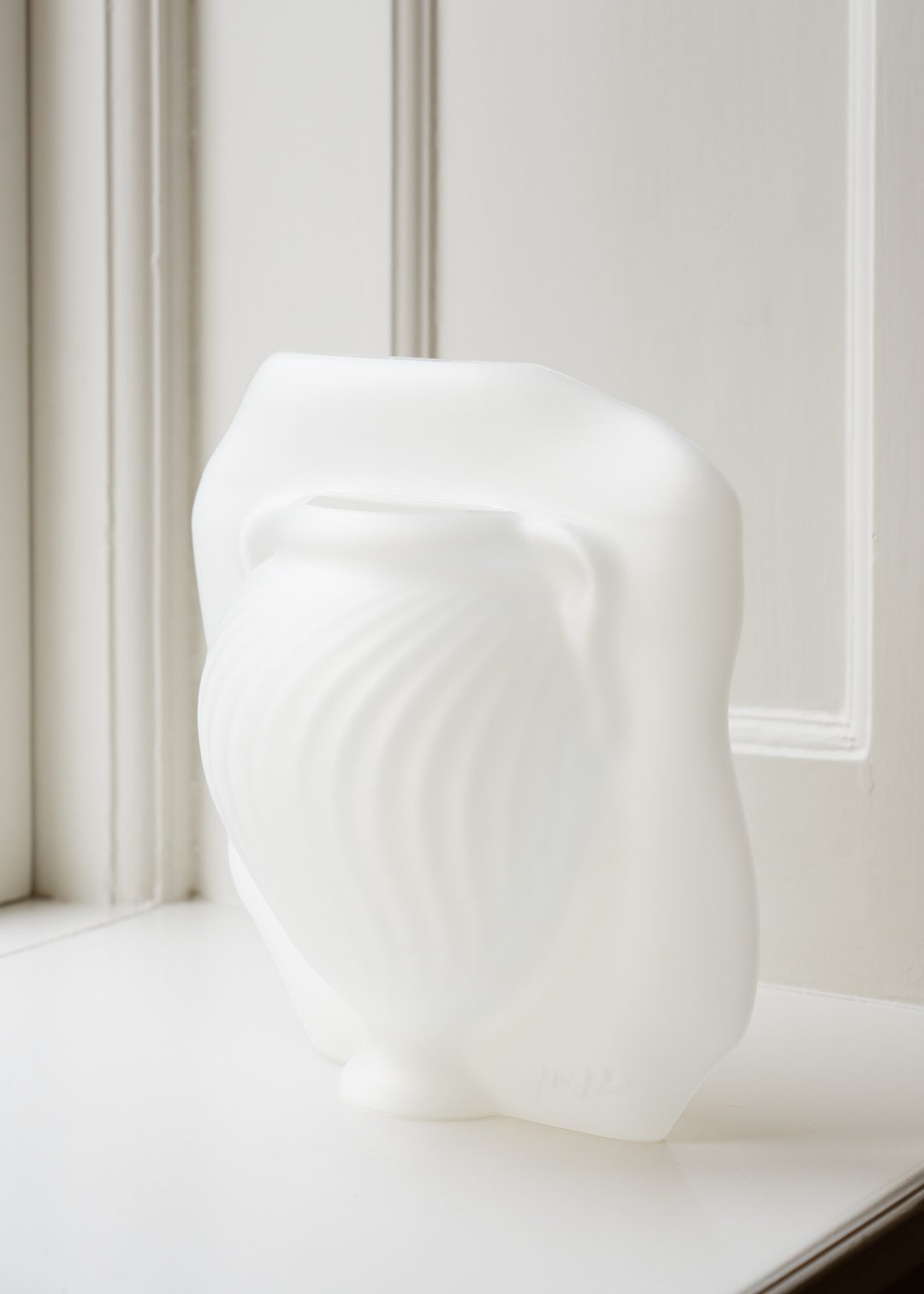 91-92 Agora No. 01 Wandobjekt 25 cm Transparent