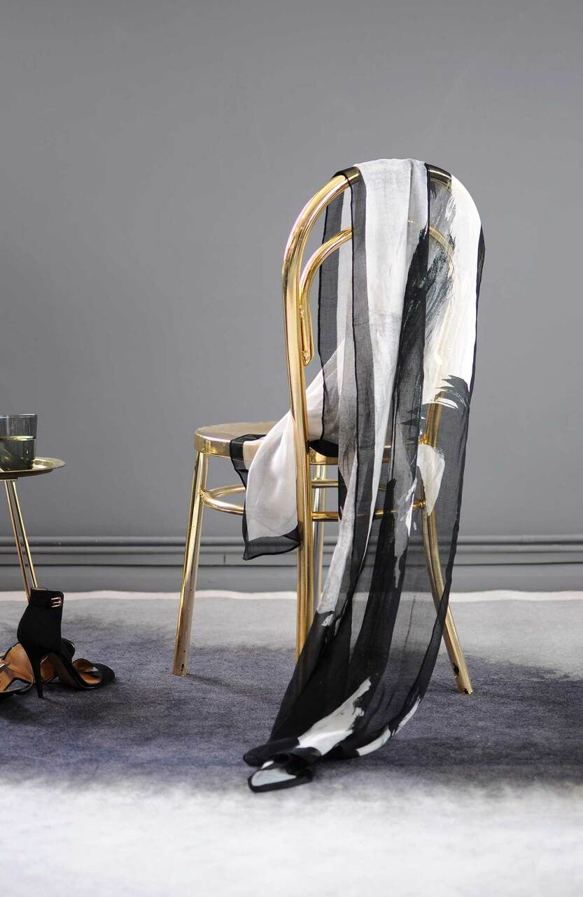 Mineheart The Sitting Man Schal 70x170cm Seide Orange