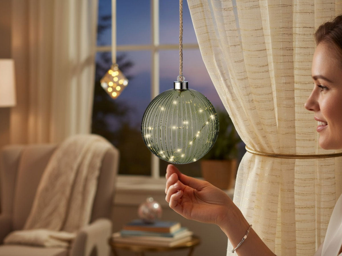 LS-LebenStil Kampen XL Deko Lichtkugel 14cm Grün Silber 30 LED