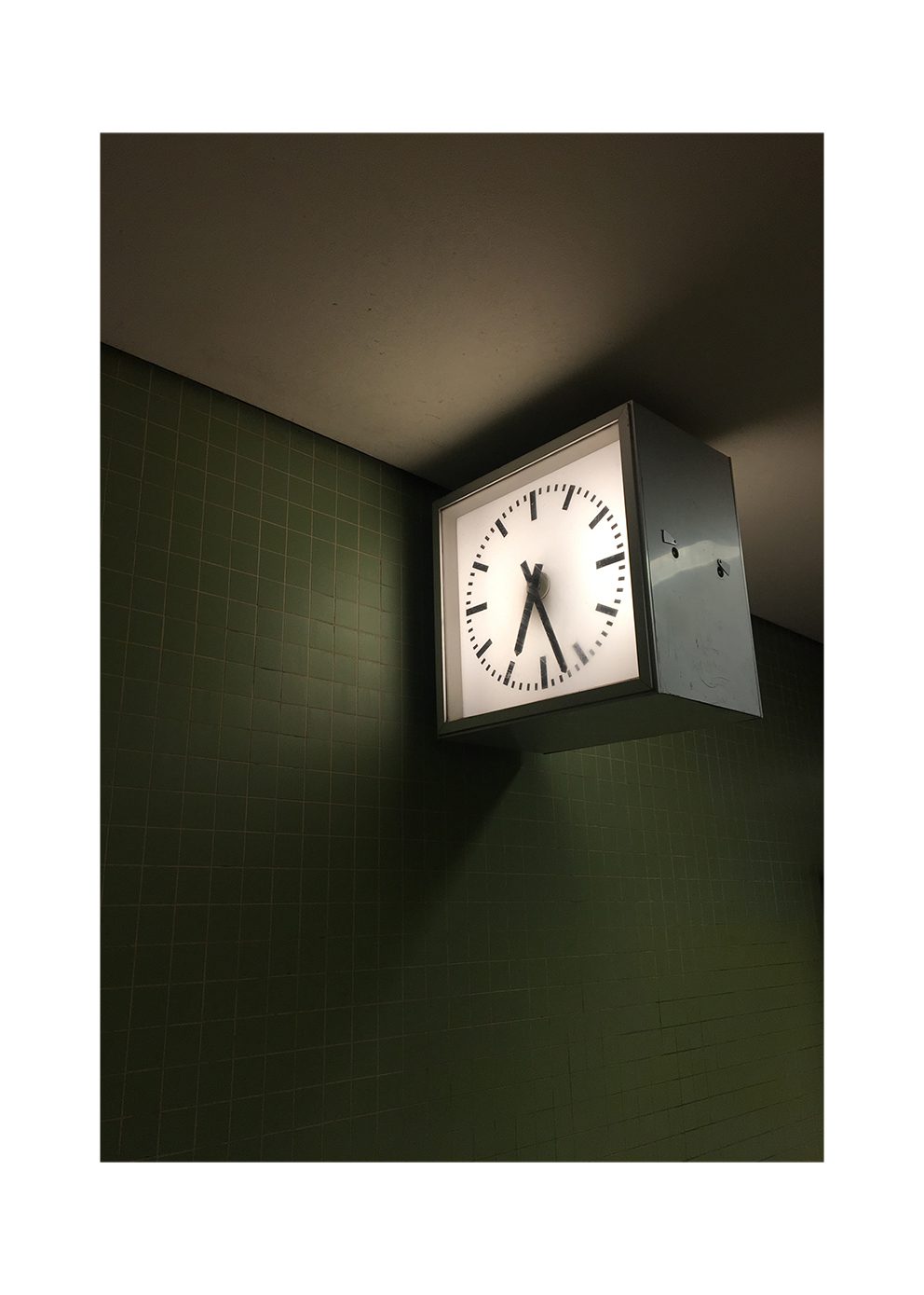 The Poster Club Green U-Bahn Kunstdruck 30x40 cm grün