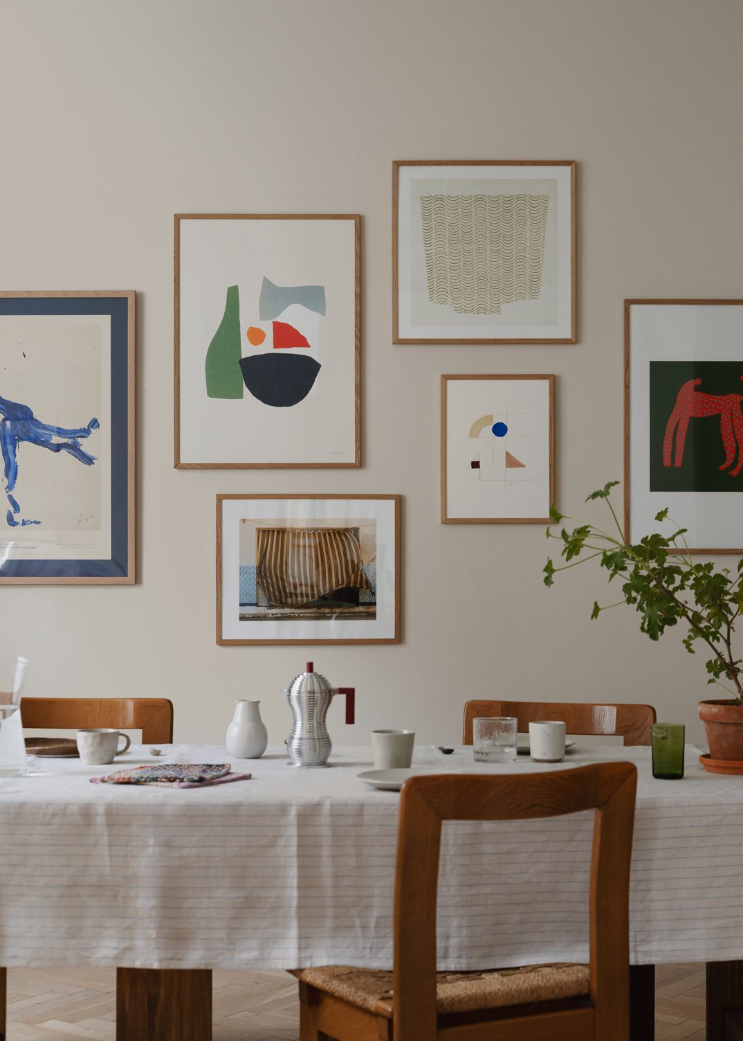 The Poster Club Curated Art Walls Edit No. 068 Bilderwand Bunt