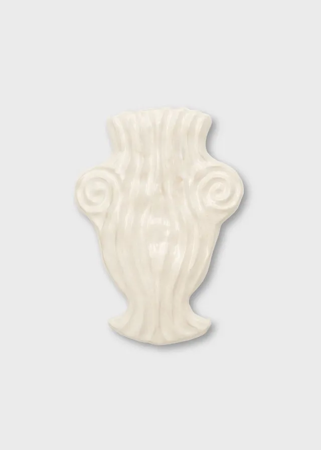 The Poster Club Euterpe Vase Wandrelief 28x20 cm antikweiß