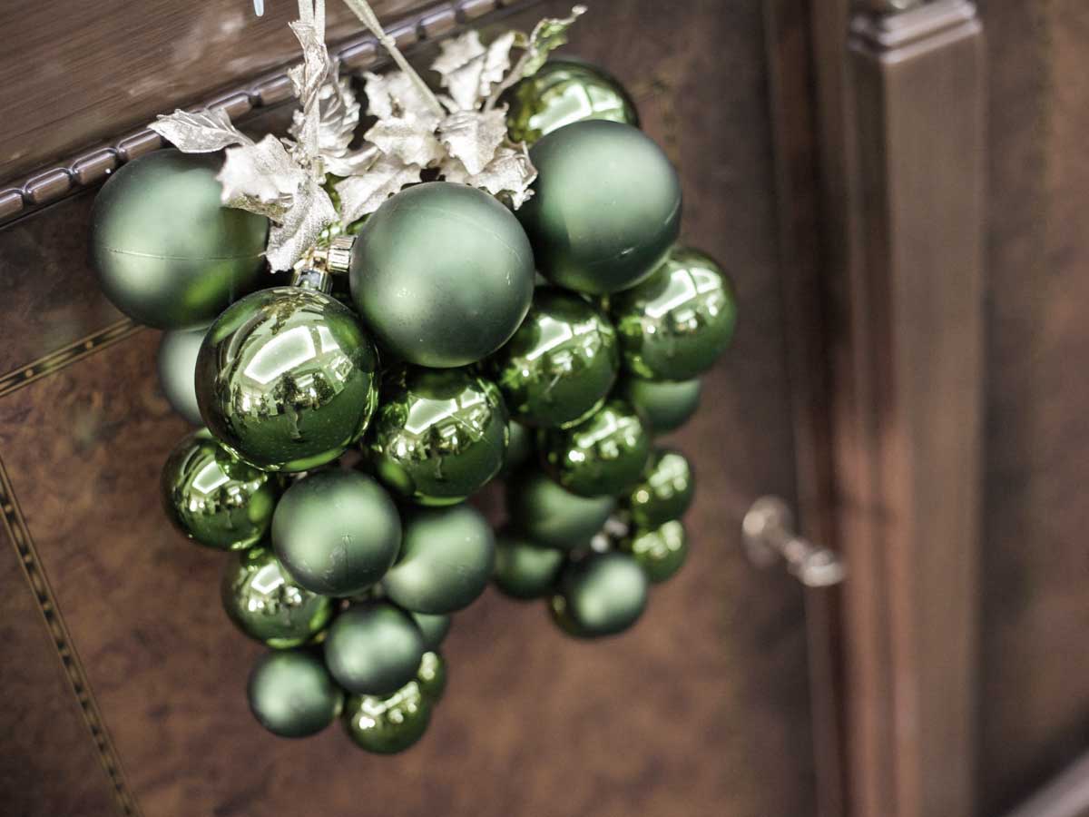 LS-LebenStil Möbel & Wohnen Weihnachtskugel 30er Rosmarin Grün bruchsicher