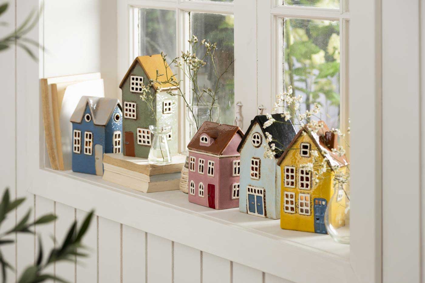 LS-LebenStil Nyhavn Teelichthaus 17cm Blau Keramik Fachwerkhaus