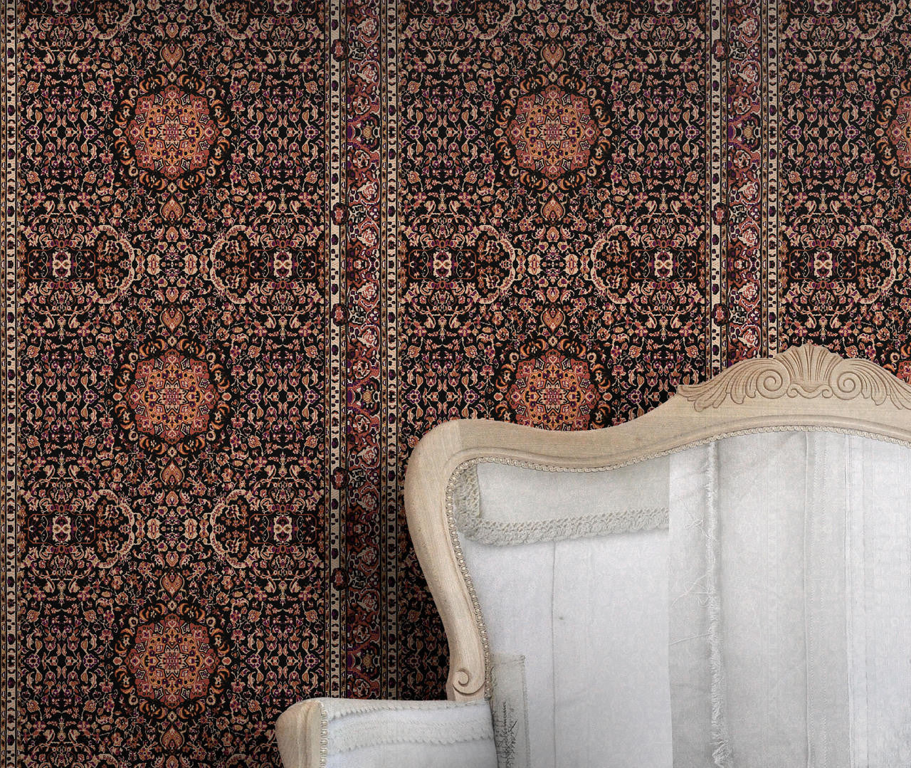 Mineheart Persian Dark Tapete orientalisch dunkel Vliestapete