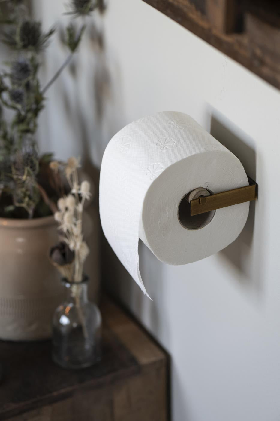 IB Laursen Altum Toilettenpapierhalter Bronze 13,5 cm Holzrolle