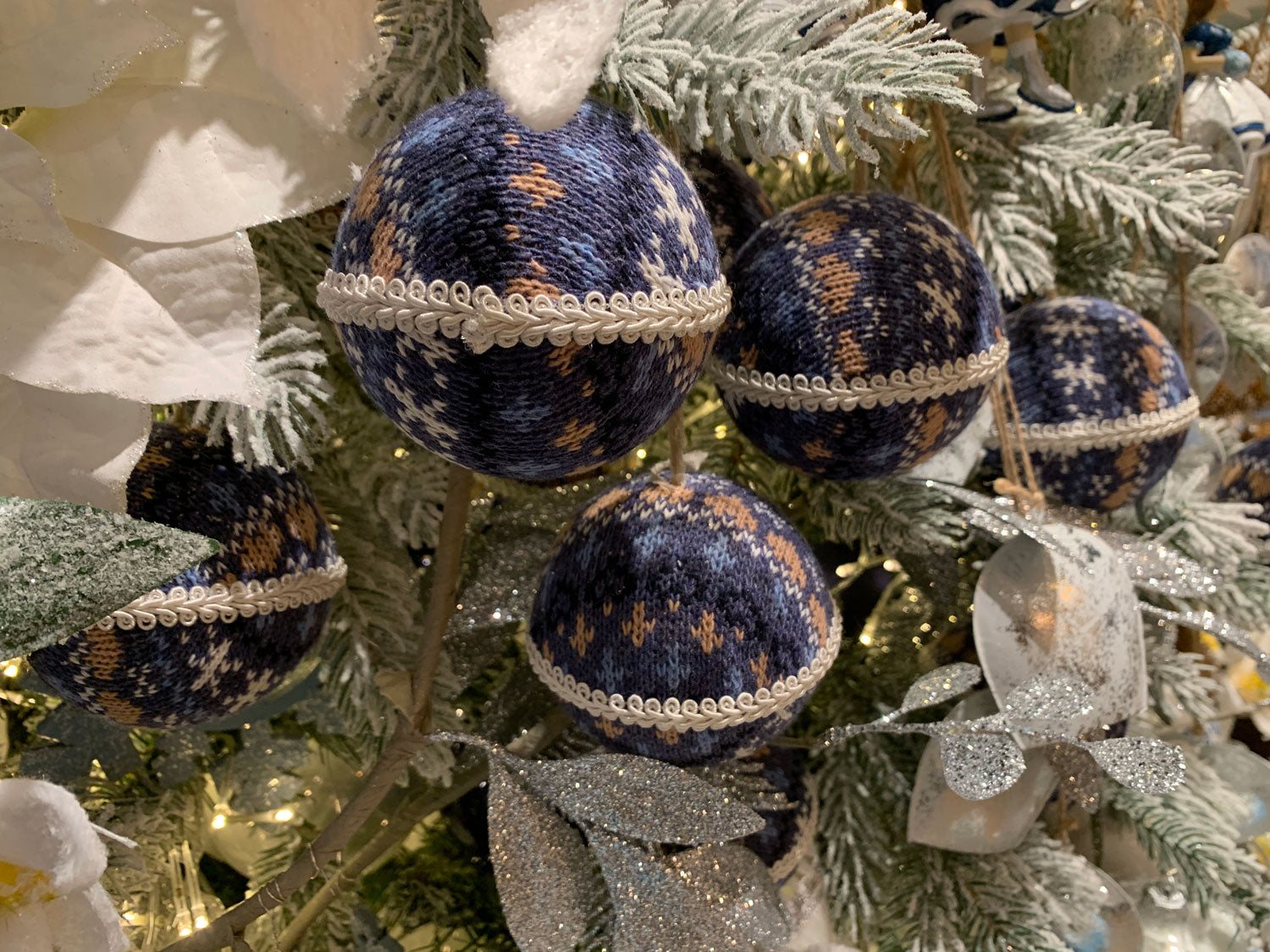 LS-LebenStil Möbel & Wohnen Weihnachtskugeln 8cm blau-weiß 2er Set