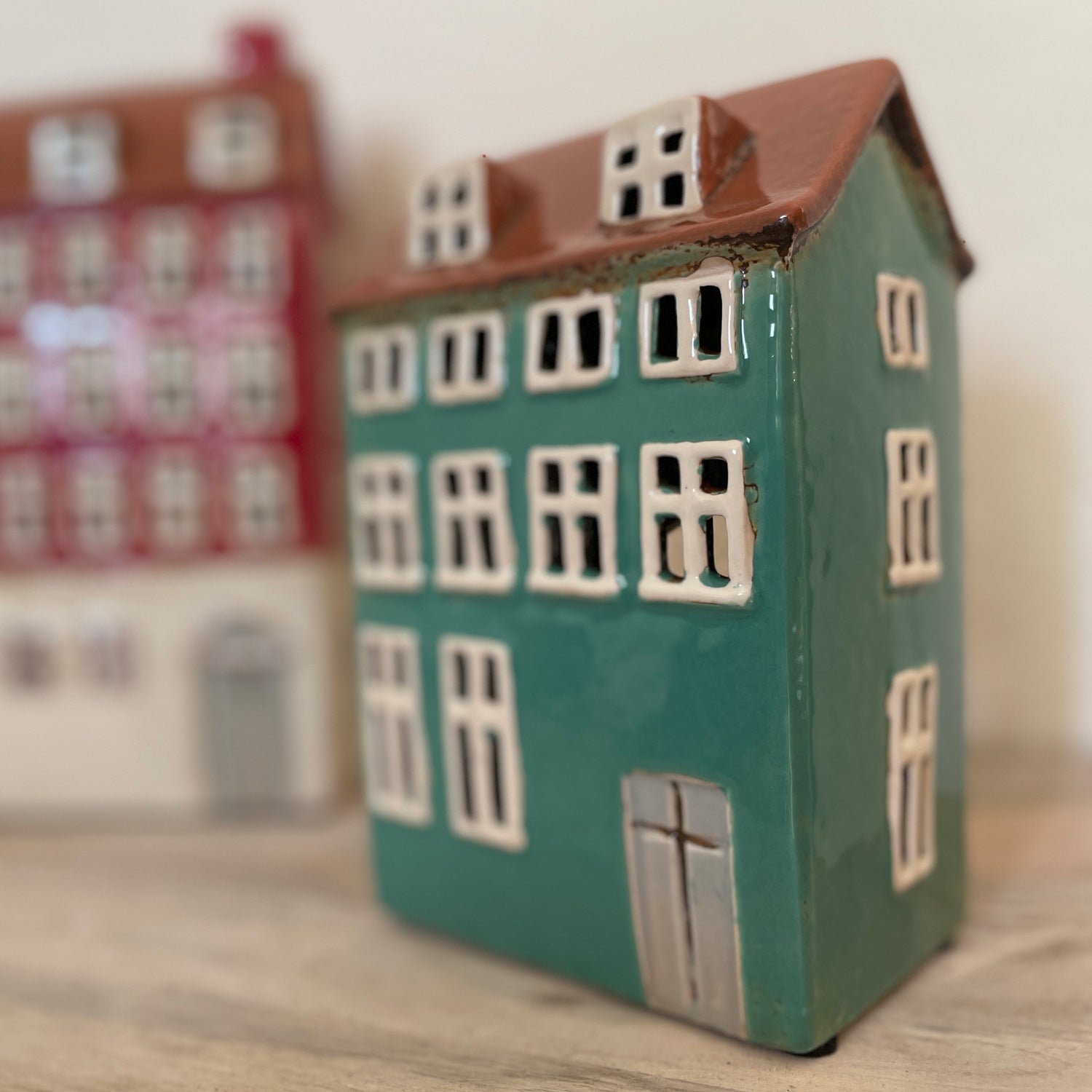 LS-LebenStil Aarhus Teelichthaus Keramik Fachwerk 17cm