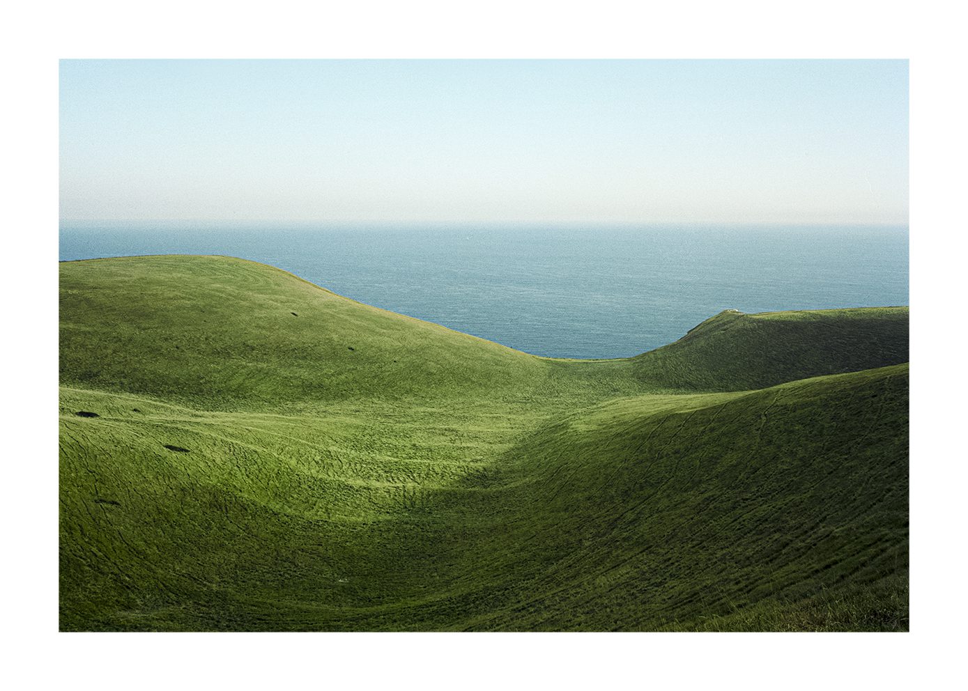 The Poster Club Dorset Poster 30x40 cm Landschaft blau