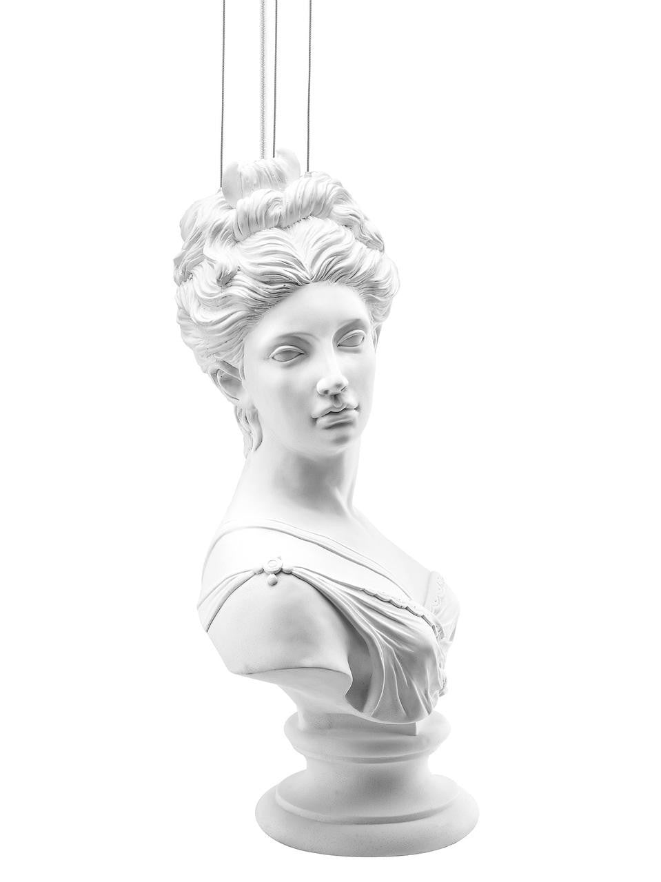 Mineheart Muse Statue Pendelleuchte XL Büste 47x68cm