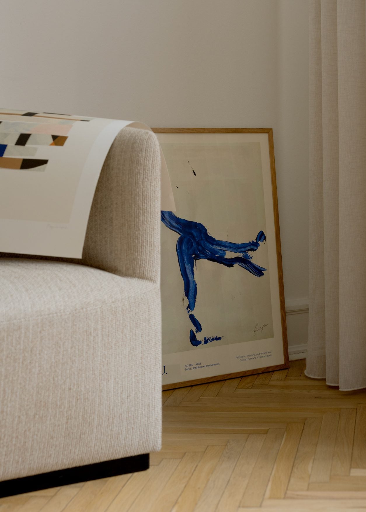 The Poster Club Bleu Kunstdruck 30x40 cm beige-blau