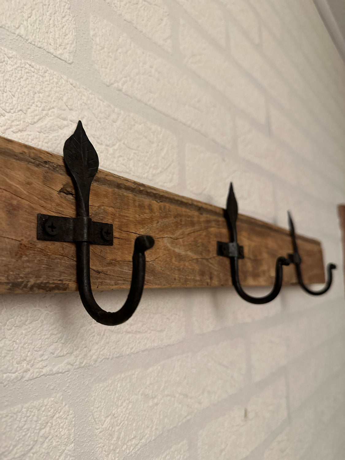 LS-LebenStil Vintage Wand-Garderobe 60cm Fundholz braun