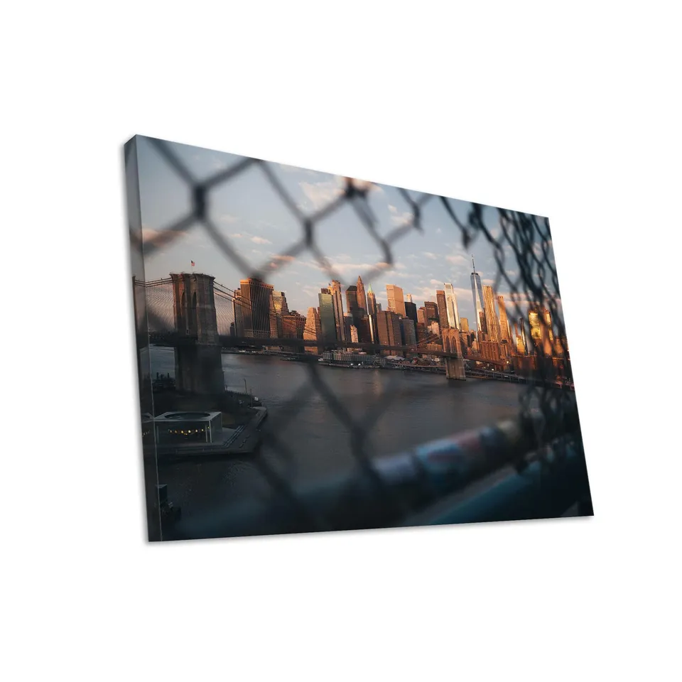 Hustling Sharks Skyline im warmen Abendlicht Wandbild 30x40