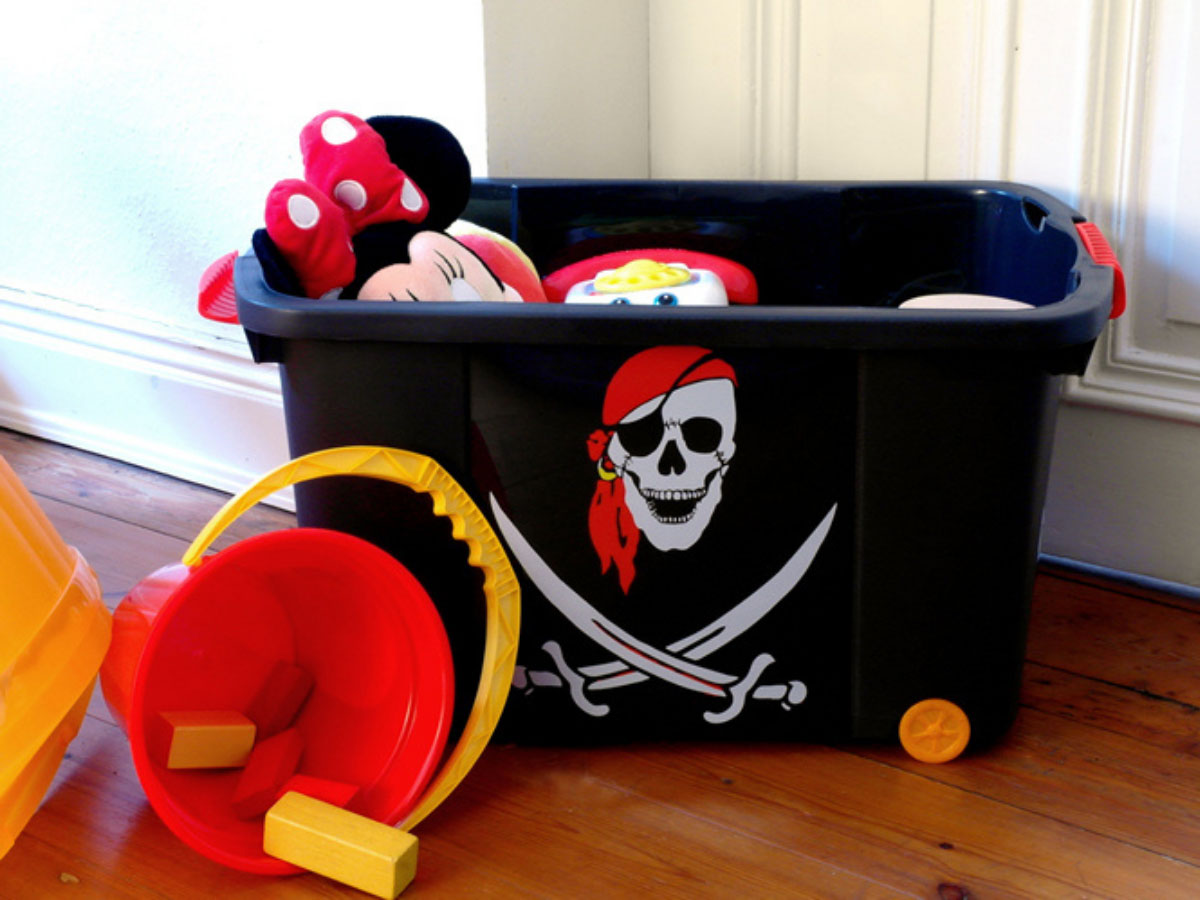 LS-LebenStil Möbel & Wohnen XL Piraten-Kiste Spielzeugkiste 60x40cm