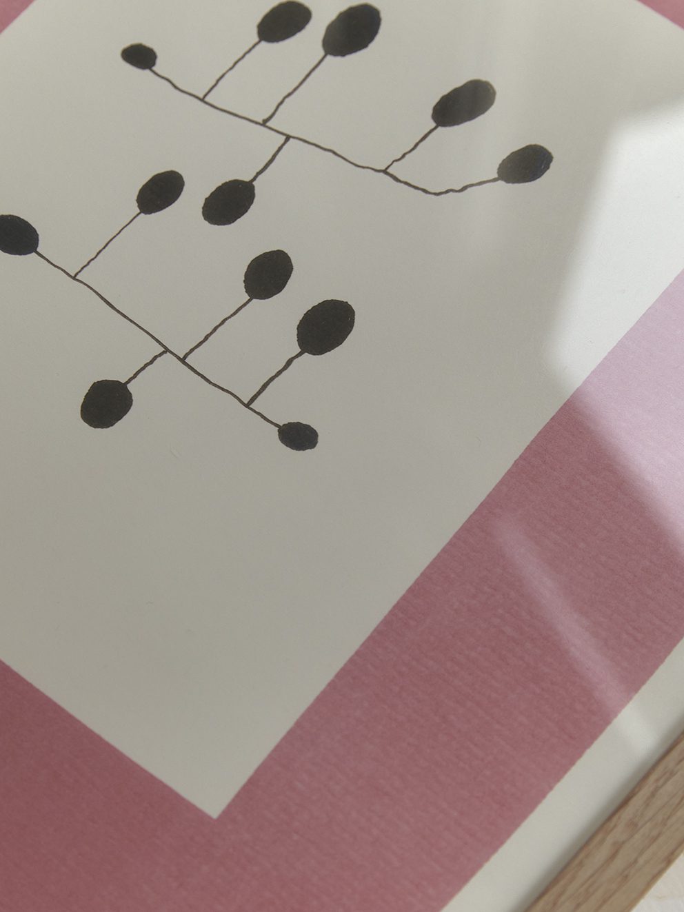The Poster Club Art Prints Pink Surrender Poster A4 rosa