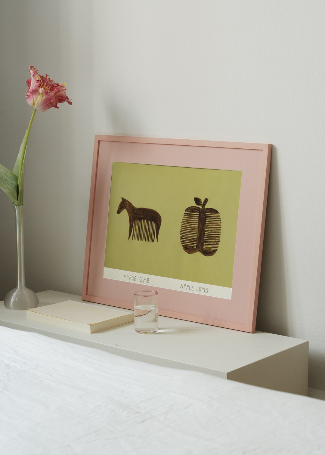 The Poster Club Horse and Apple Comb Poster A4