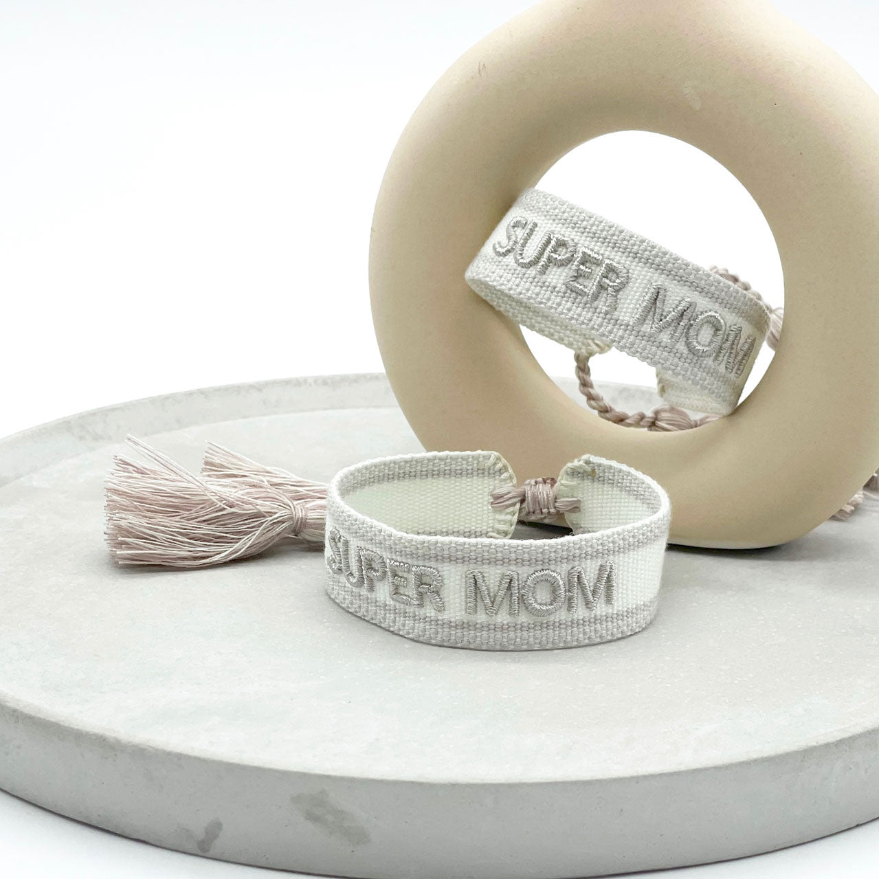 LS-LebenStil Super Mom Canvas Armband Silber Grau Quasten