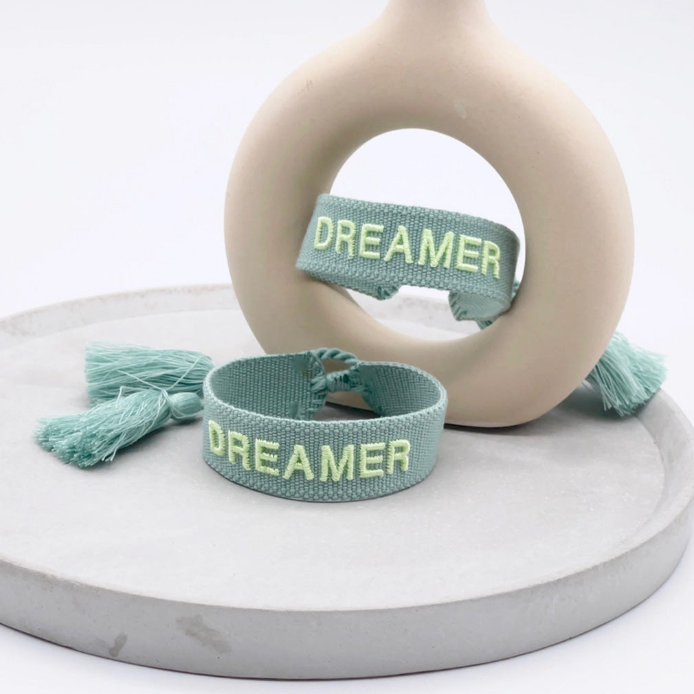 LS-LebenStil Dreamer Webarmband Grün Salbei Quasten Spruch