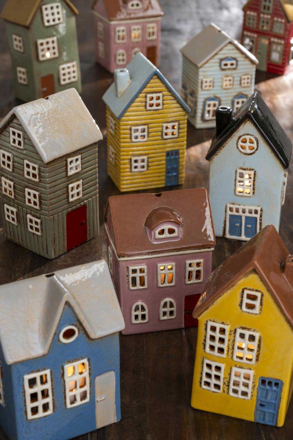 LS-LebenStil Nyhavn Teelichthaus 17cm Blau Keramik Fachwerkhaus