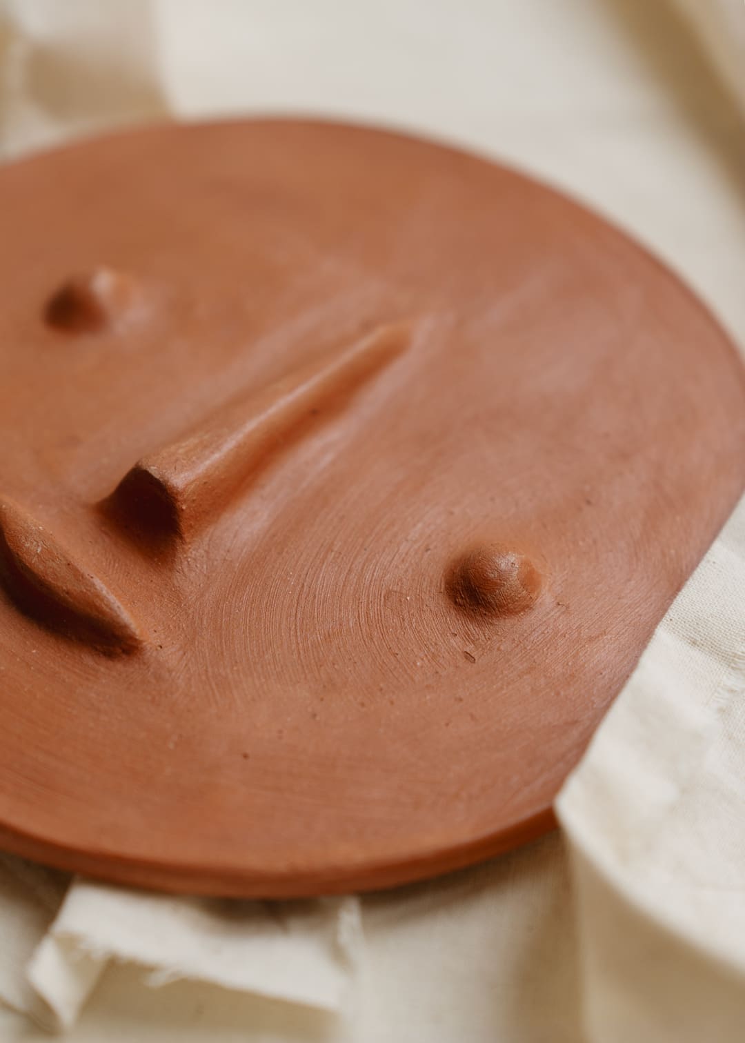 The Poster Club Yachay Wandobjekt 15x15 cm Terracotta Keramik