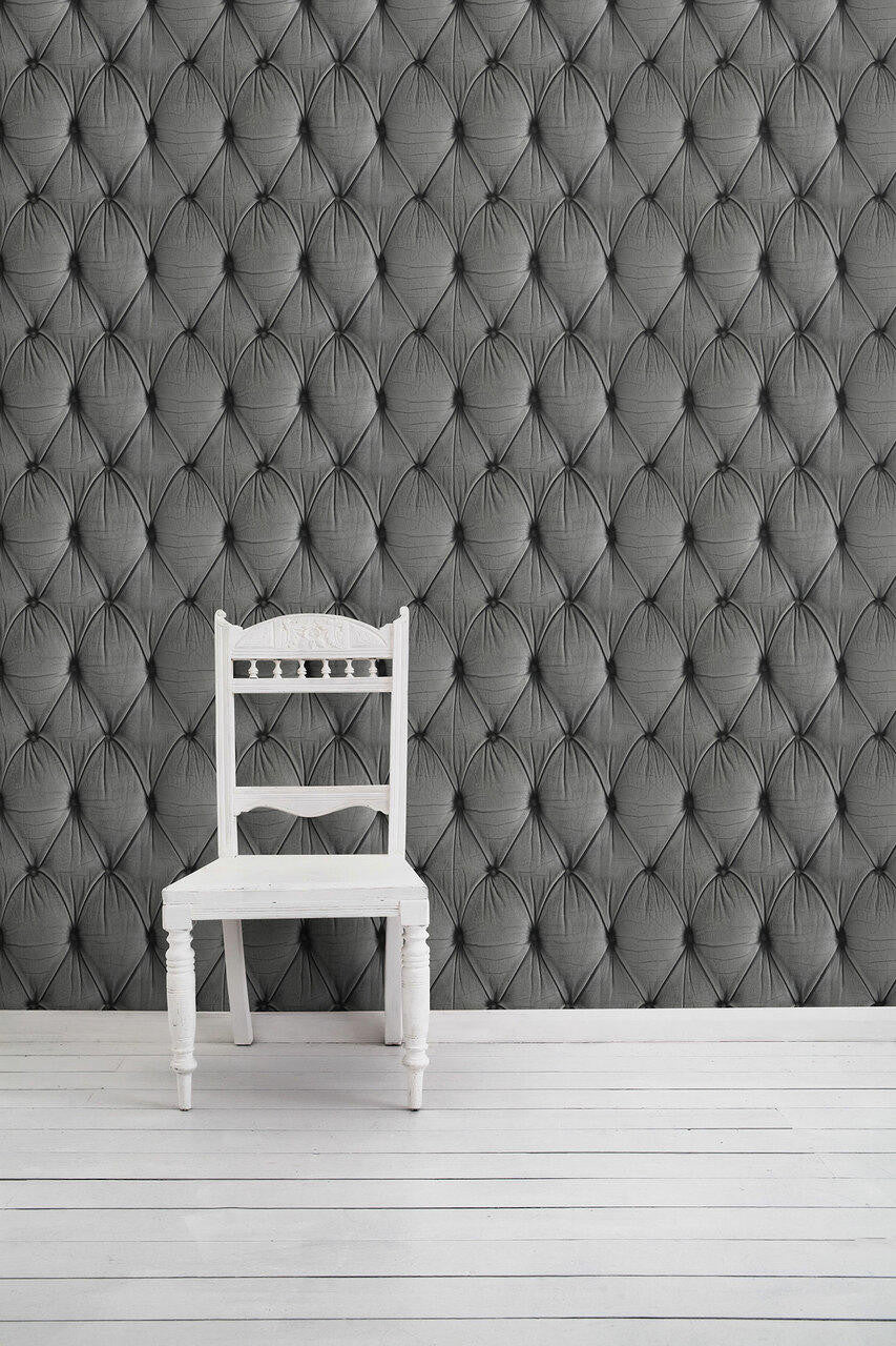 Mineheart Wallpaper Grey Chesterfield Tapete Leder grau