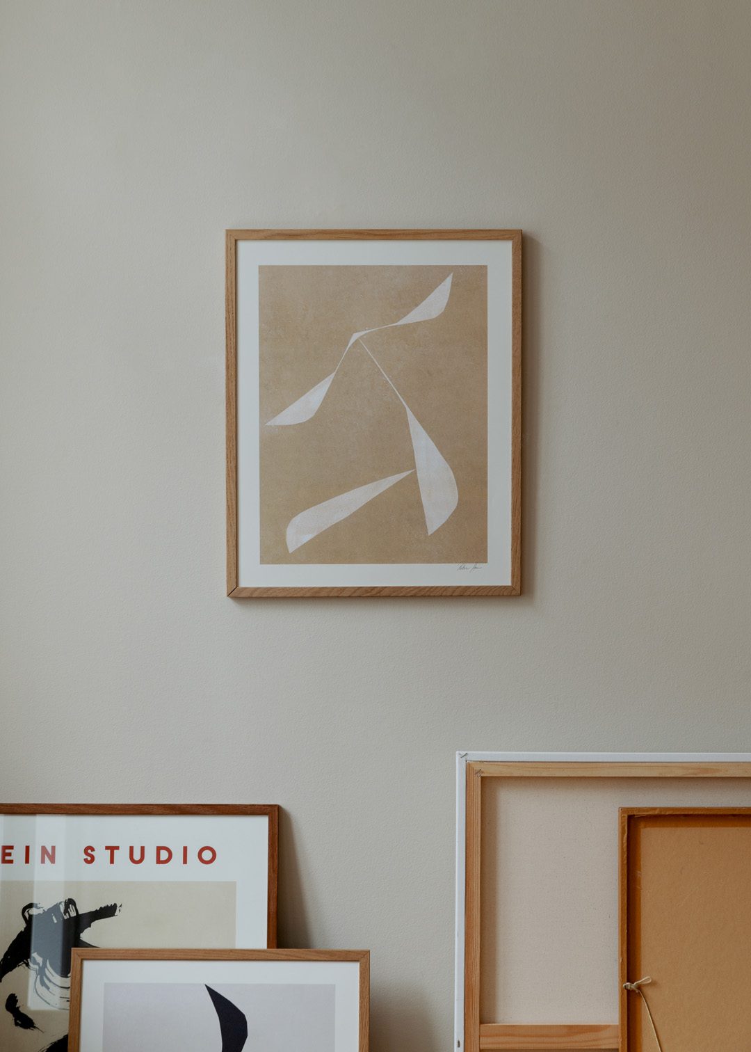 The Poster Club Move No. 03 Poster 40x50 cm beige