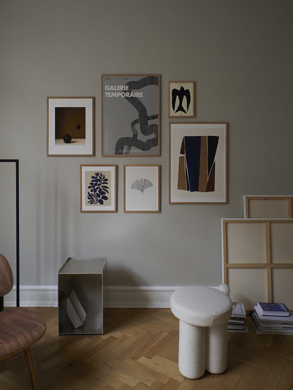 The Poster Club Galerie Temporaire 47 Poster 50x70 grau