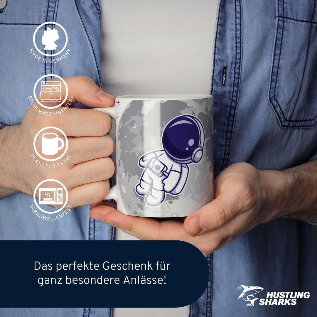Hustling Sharks Wandbilder Astronaut Tasse 330ml weiß pastell