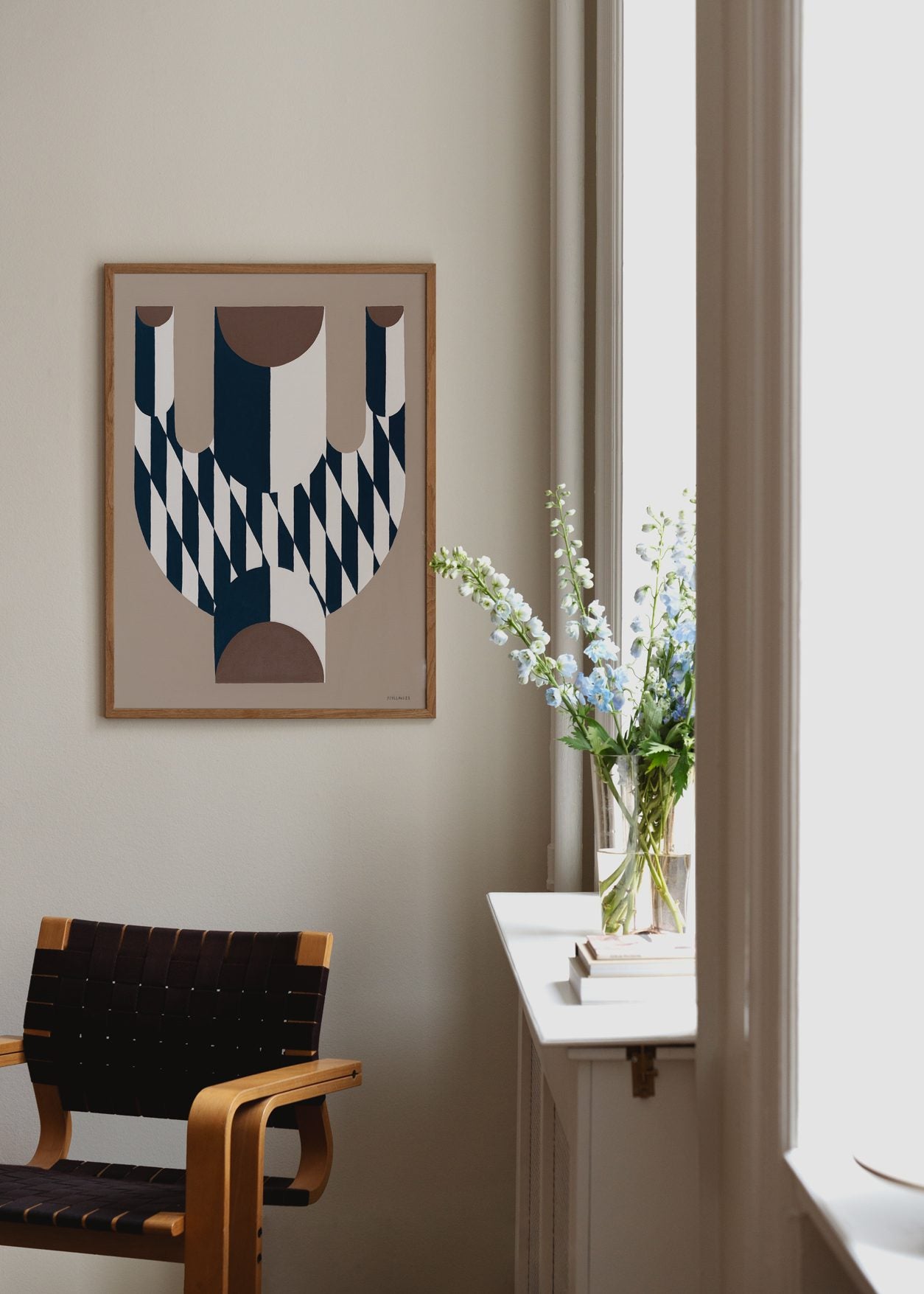 The Poster Club Vase with Diagonal Poster 30x40 Beige