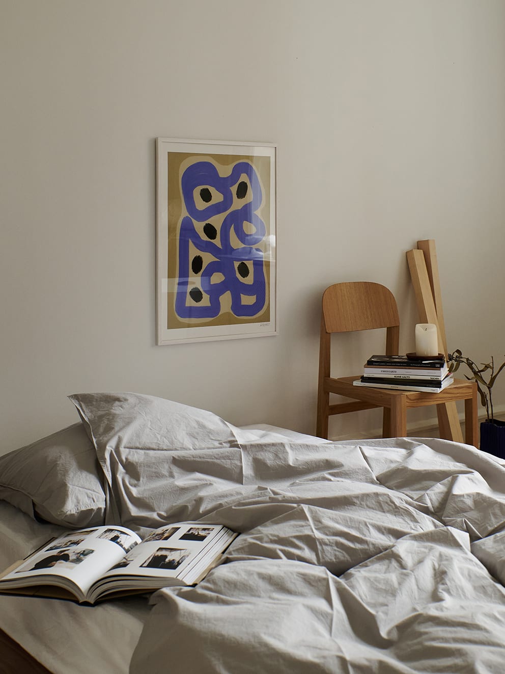 The Poster Club Signe Poster 30x40 cm beige-blau