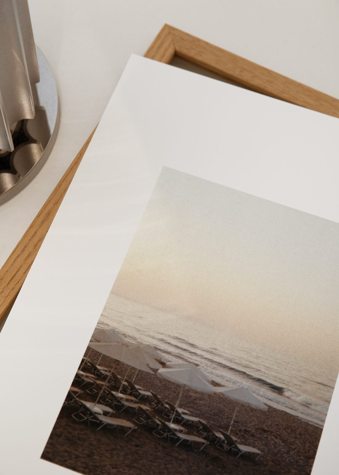 The Poster Club Sunset Swims Fotoposter A4 blau