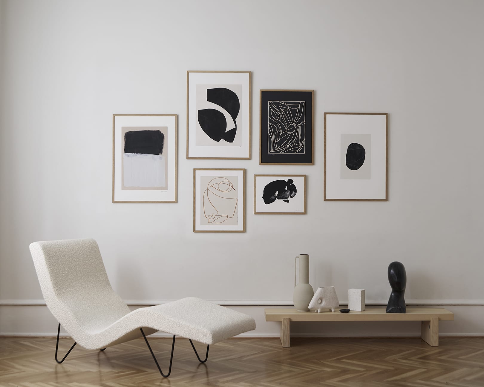 The Poster Club Art Wall Edit 005 Bilderwand schwarz-beige