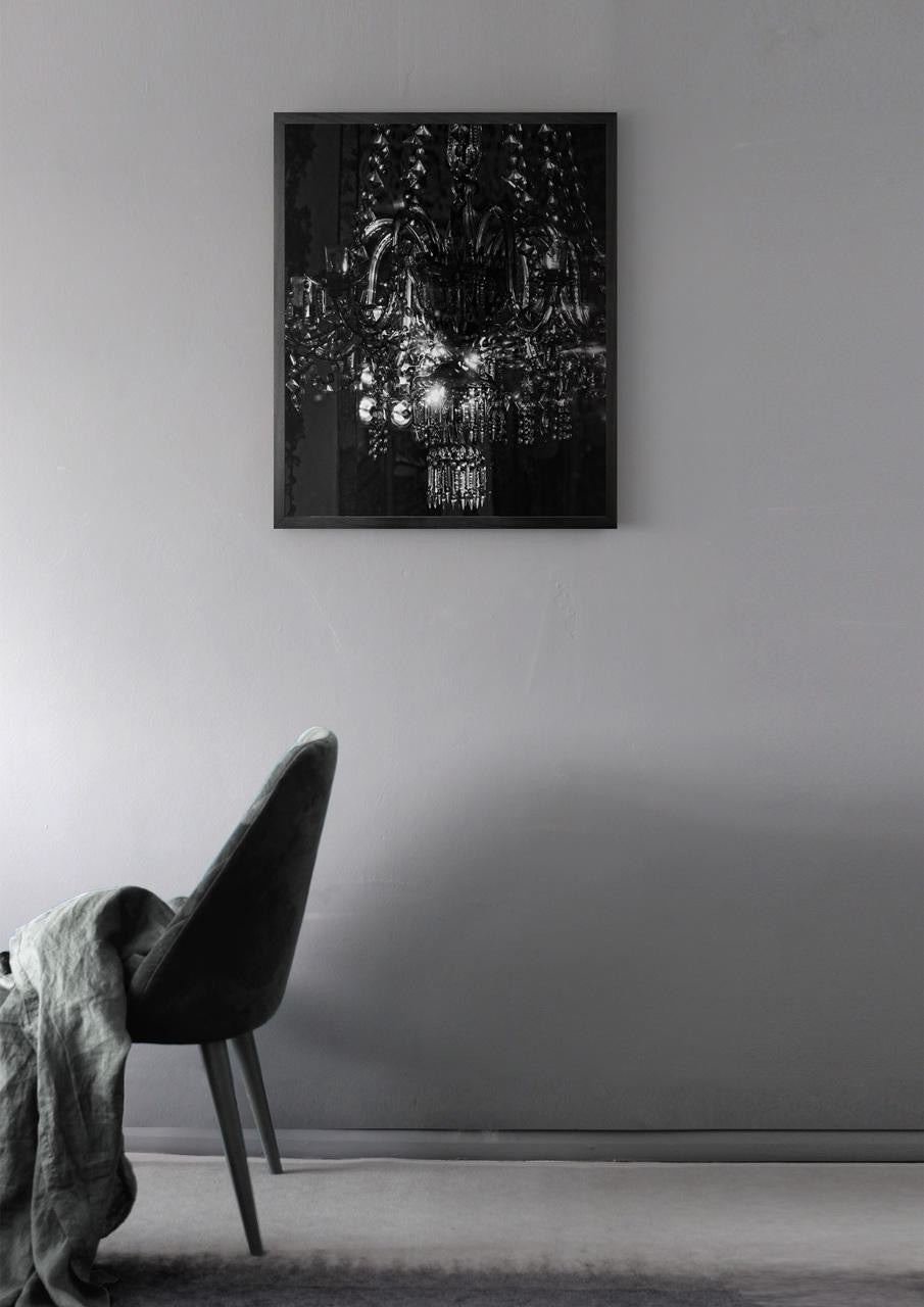 Mineheart Chandelier 13 Leinwandbild 30x41cm Schwarz Rahmen