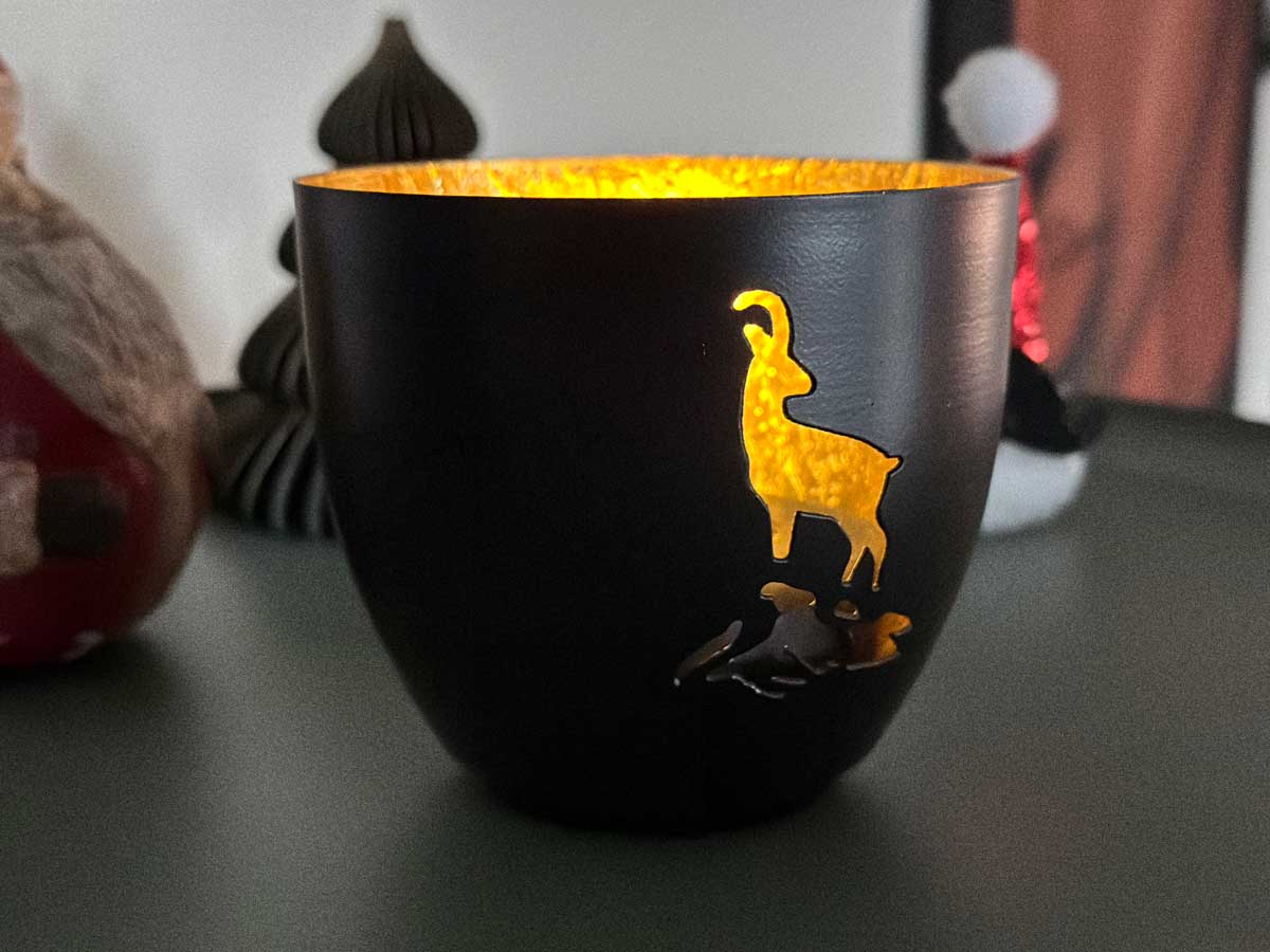 LS-LebenStil Steinbock Teelichthalter Schwarz Gold 9cm