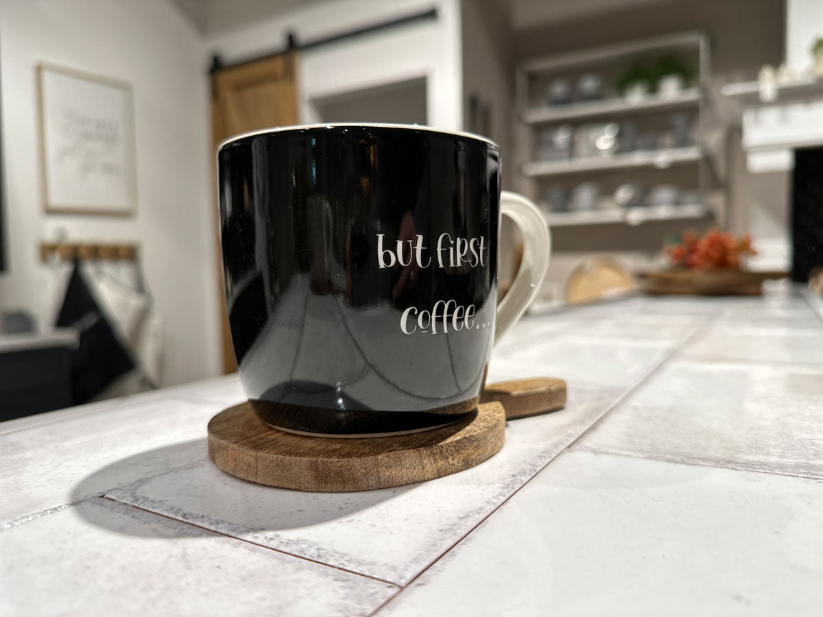 LS-LebenStil Küche & Haushalt Jumbo-Becher but first Coffee 420ml