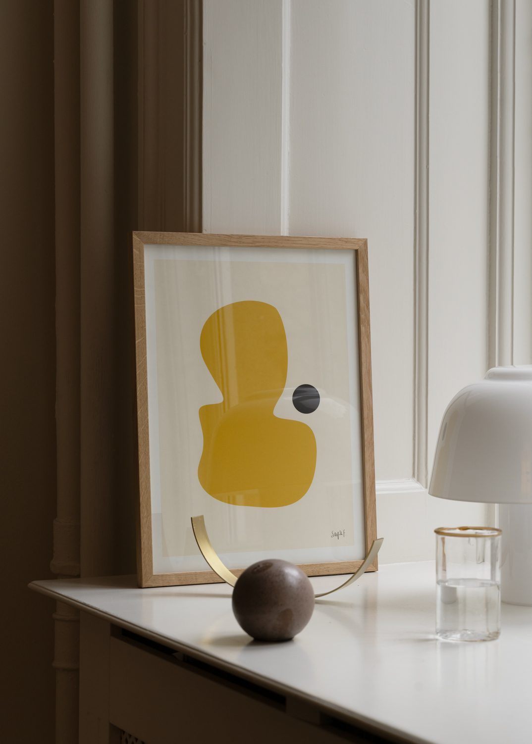 The Poster Club Yellow Stain Kunstdruck A4 gelb beige