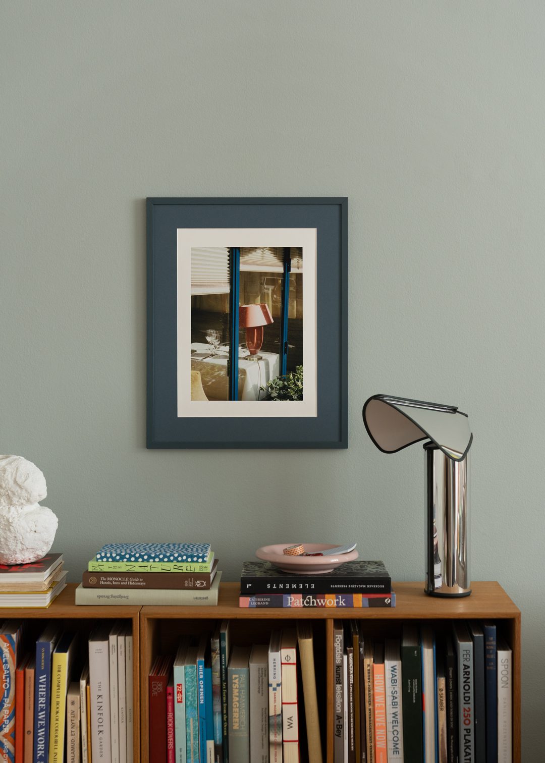 The Poster Club Paris Lamp Kunstdruck A4 rosa-blau