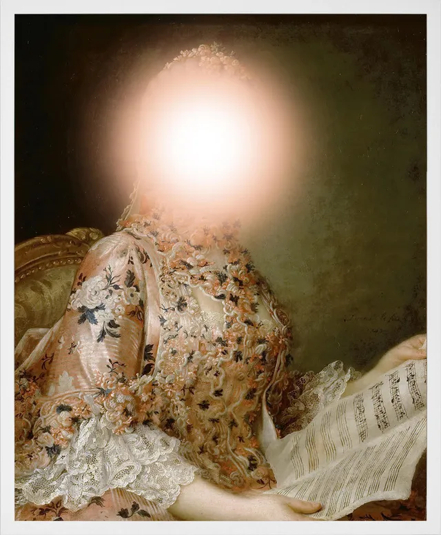 Mineheart Wall Art Orb Orange Lady Leinwandbild 68,6x83,9cm Orange