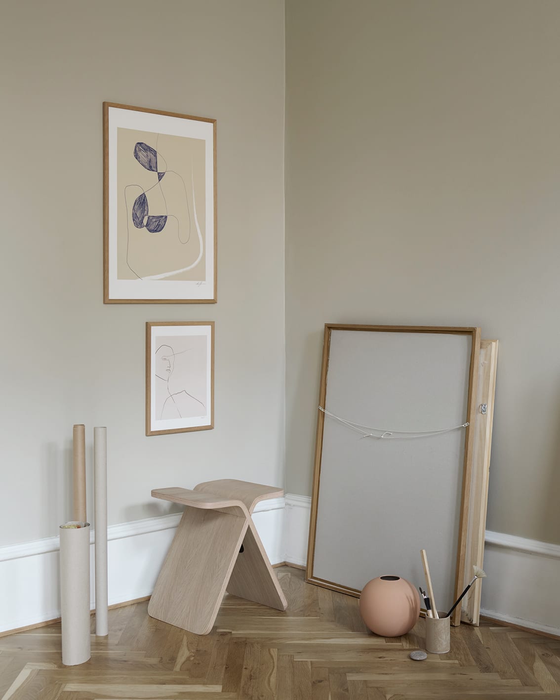 The Poster Club Art Prints Ingénue Poster 30x40 cm Beige Blau