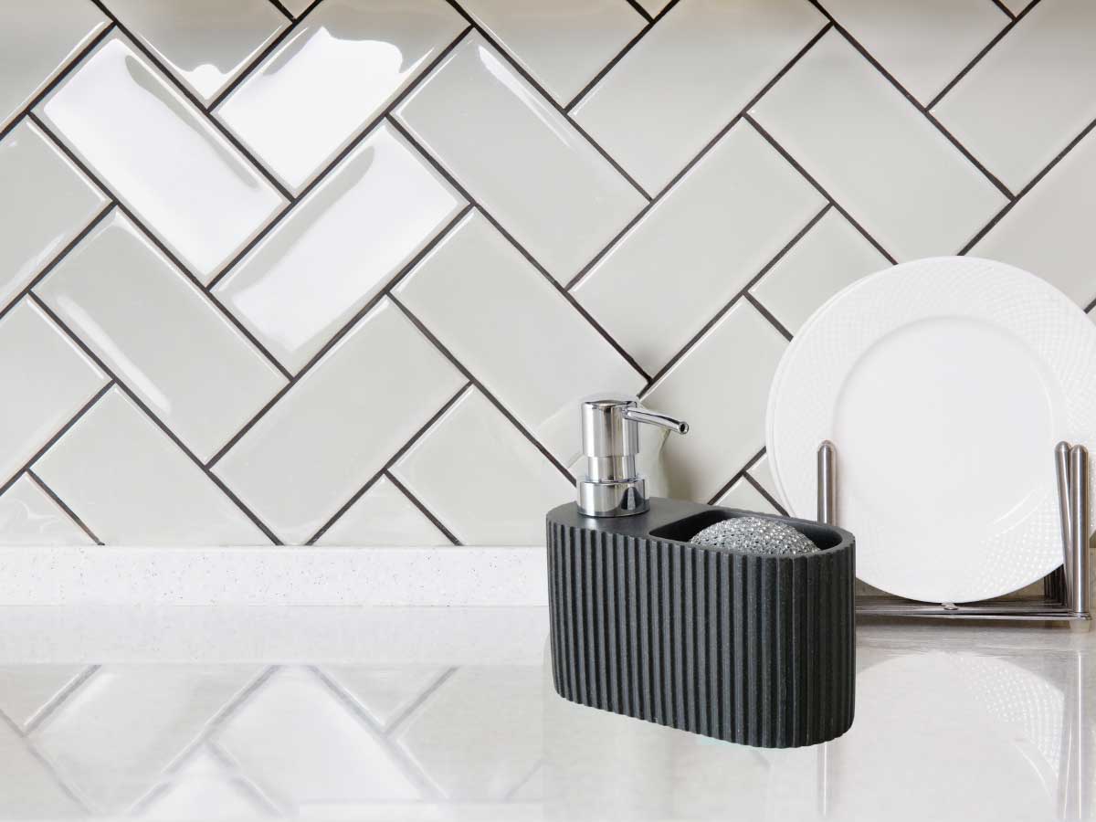 LS-LebenStil Küche & Haushalt Spülbecken Organizer Ribe Schwarz 100ml