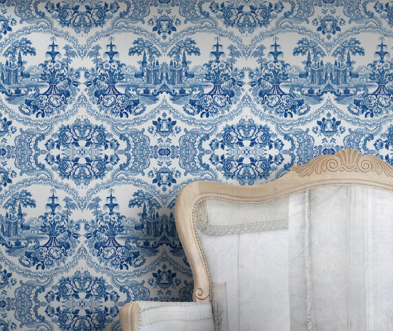 Mineheart Delft Baroque Tapete Blau A3 Muster Porzellan
