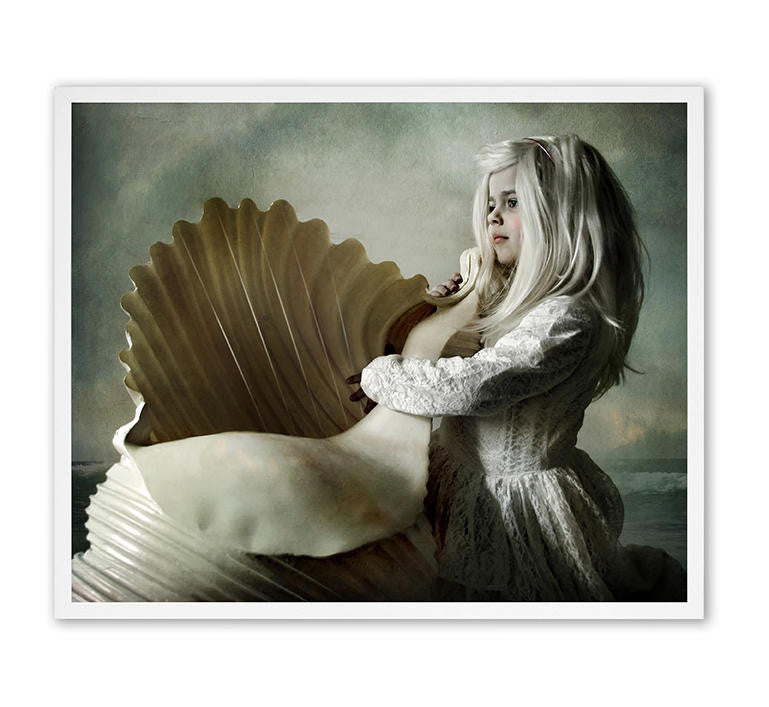Mineheart Voice Leinwandbild 81,3x66cm Surreal Fotokunst